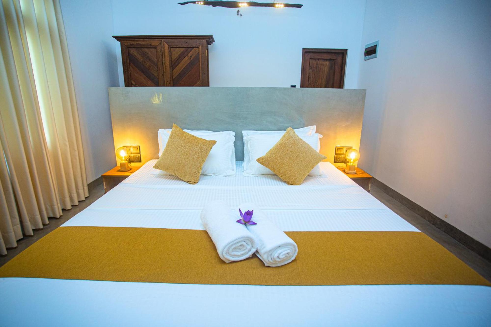 Aki Luna Lagoon Resort Hikkaduwa Eksteriør bilde