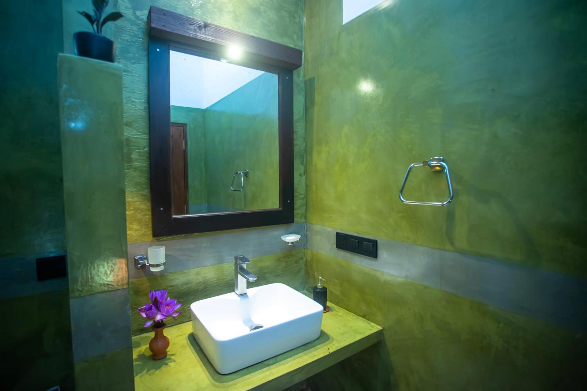 Aki Luna Lagoon Resort Hikkaduwa Eksteriør bilde
