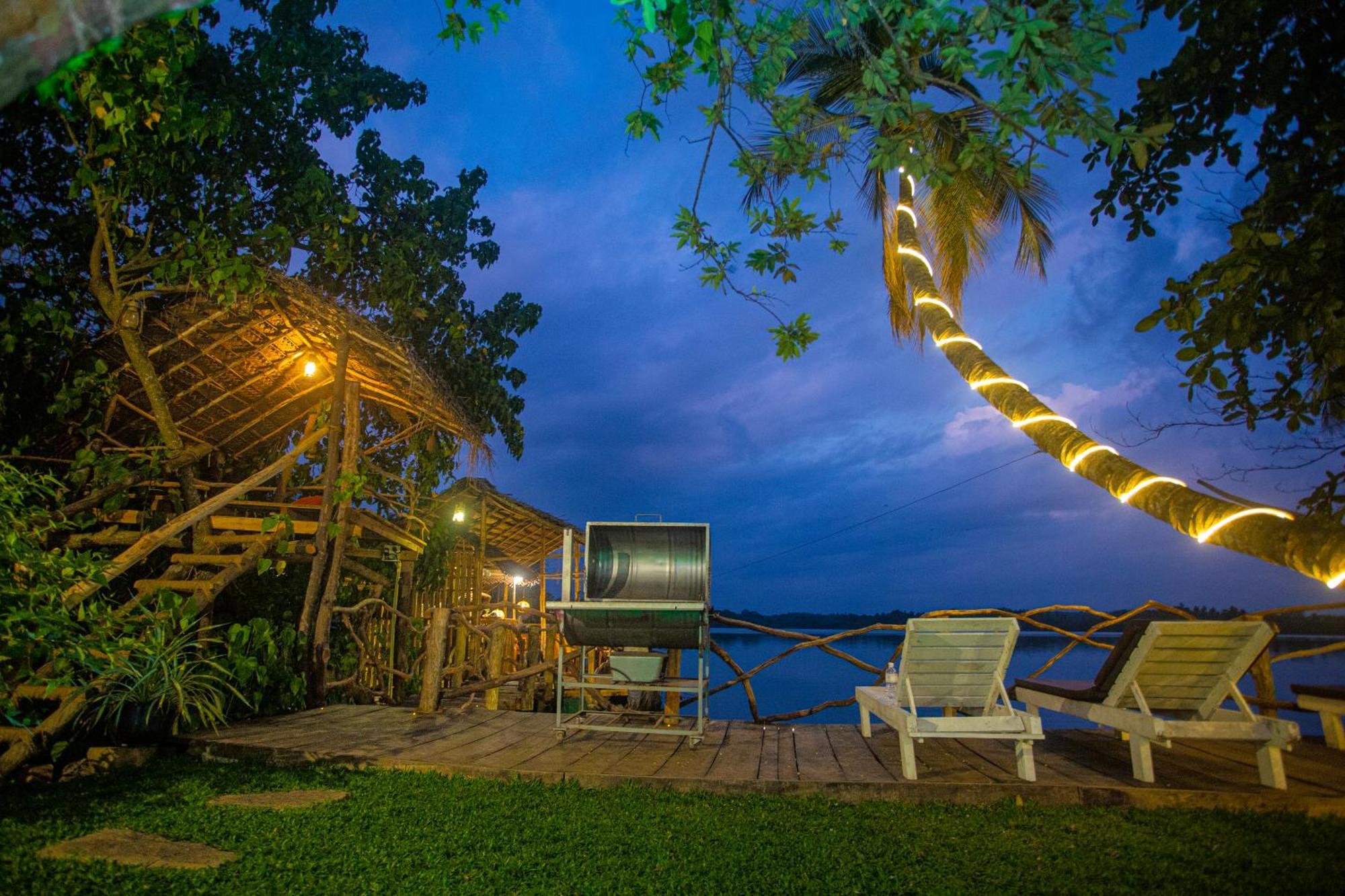 Aki Luna Lagoon Resort Hikkaduwa Eksteriør bilde